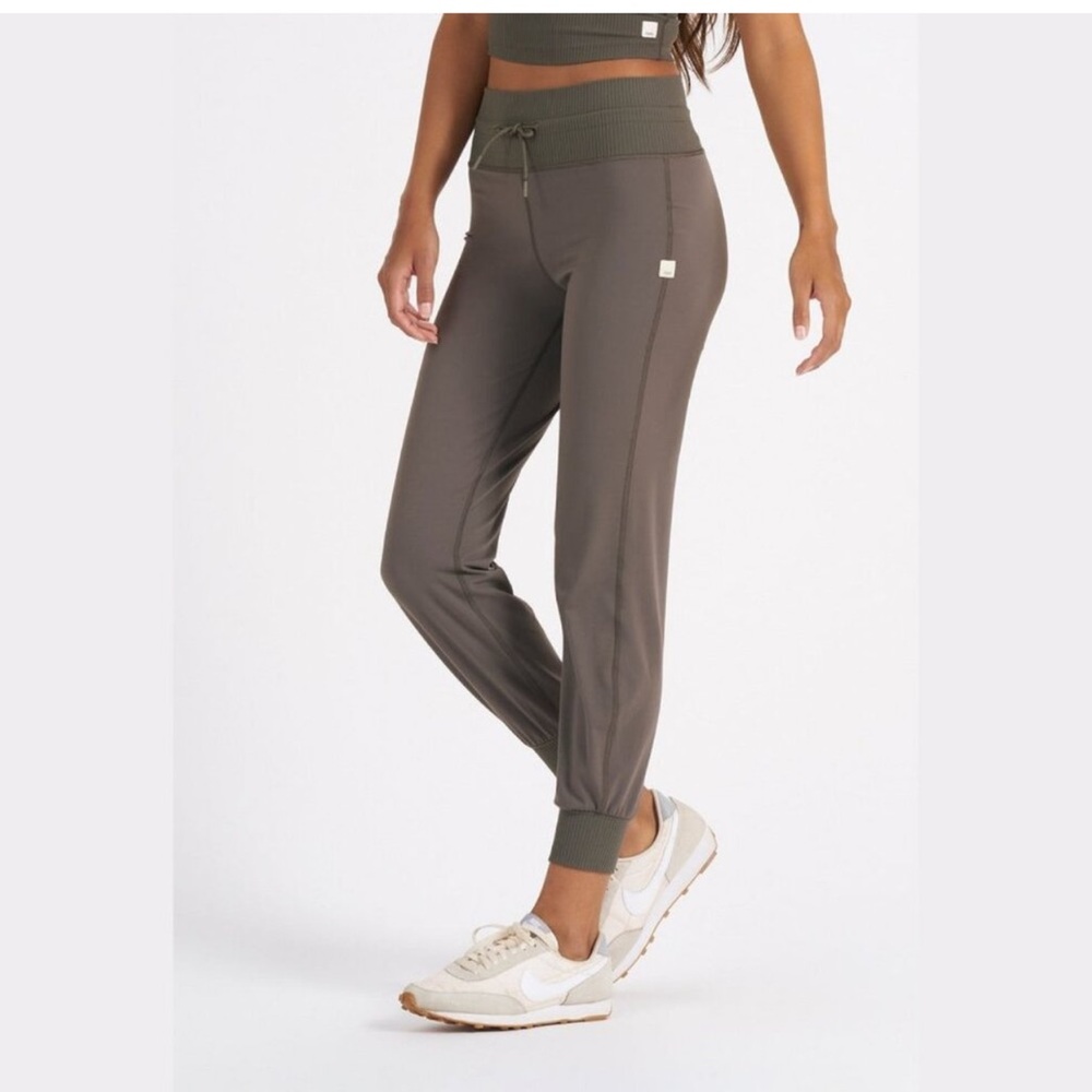 Vuori Green Track Pants with Stretchy Performance Fabric